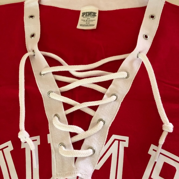 NWOT VS PINK Wisconsin Badgers Jump Around Tee | M - Picture 3 of 10